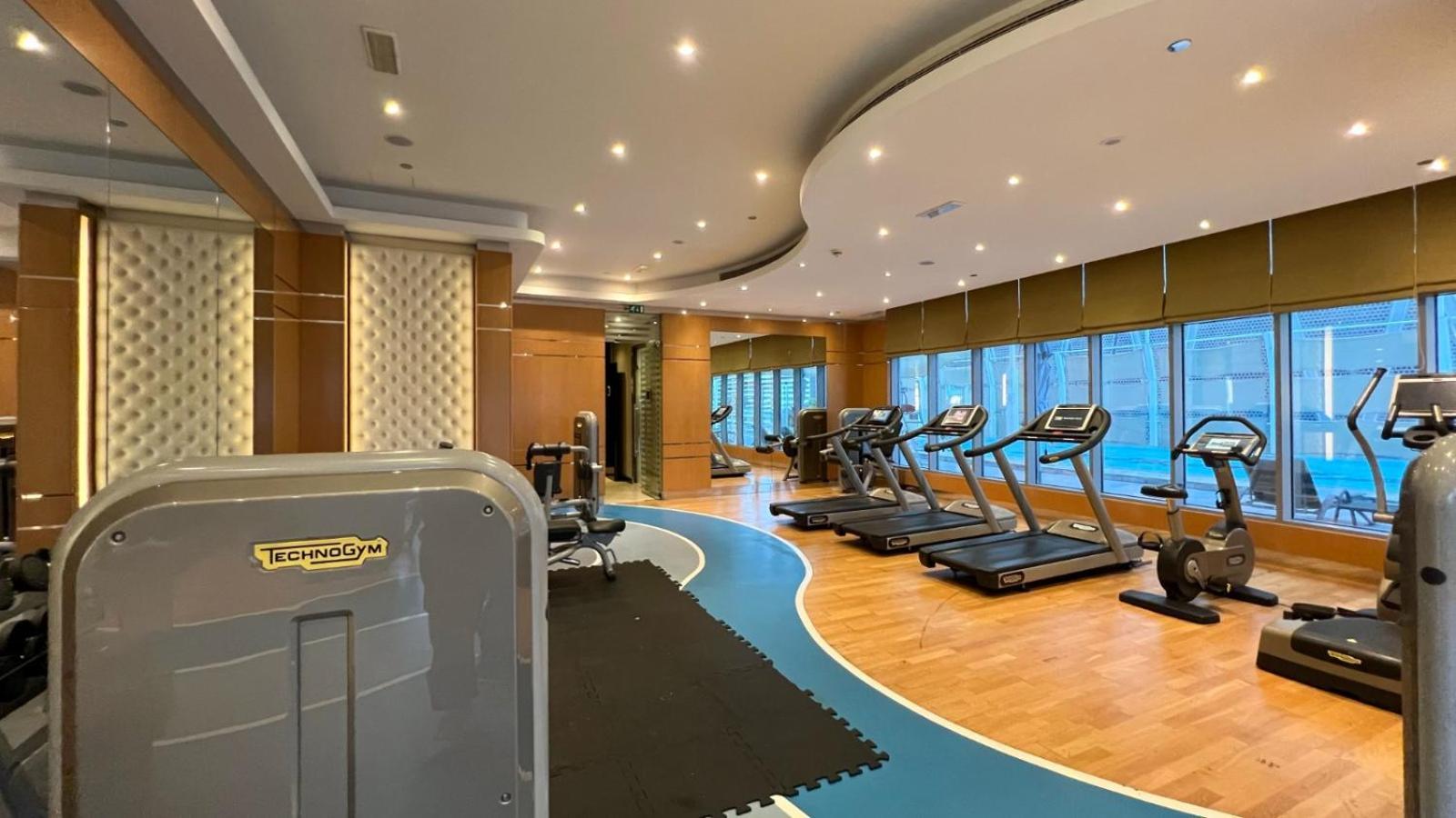 2 Minute Walk To Mall - 3 Bedroom Burj Khalifa View With Pool And * Дубай