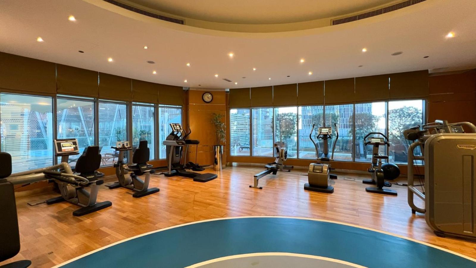 2 Minute Walk To Mall - 3 Bedroom Burj Khalifa View With Pool And * Дубай