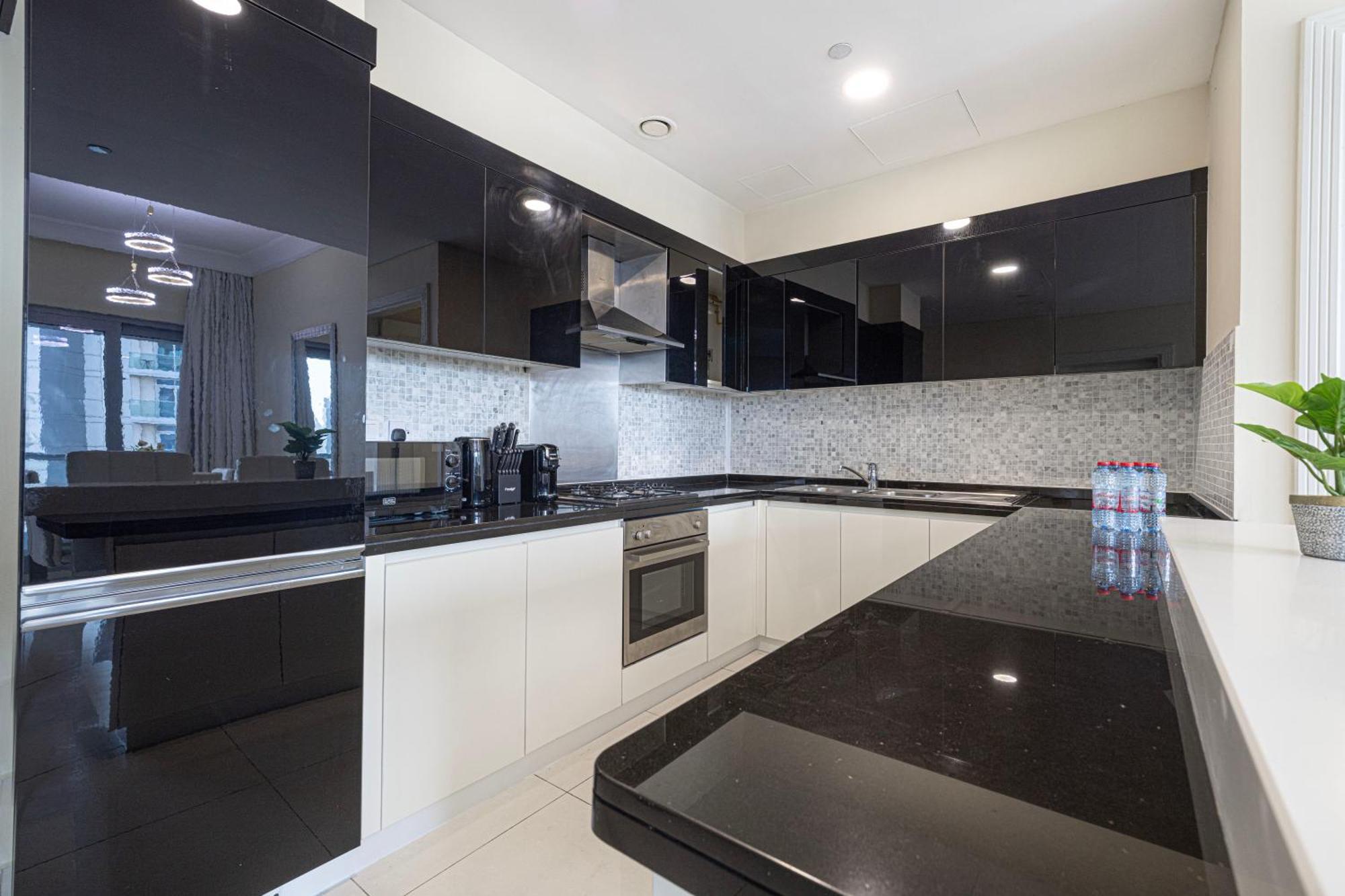 2 Minute Walk To Mall - 3 Bedroom Burj Khalifa View With Pool And Appartamento