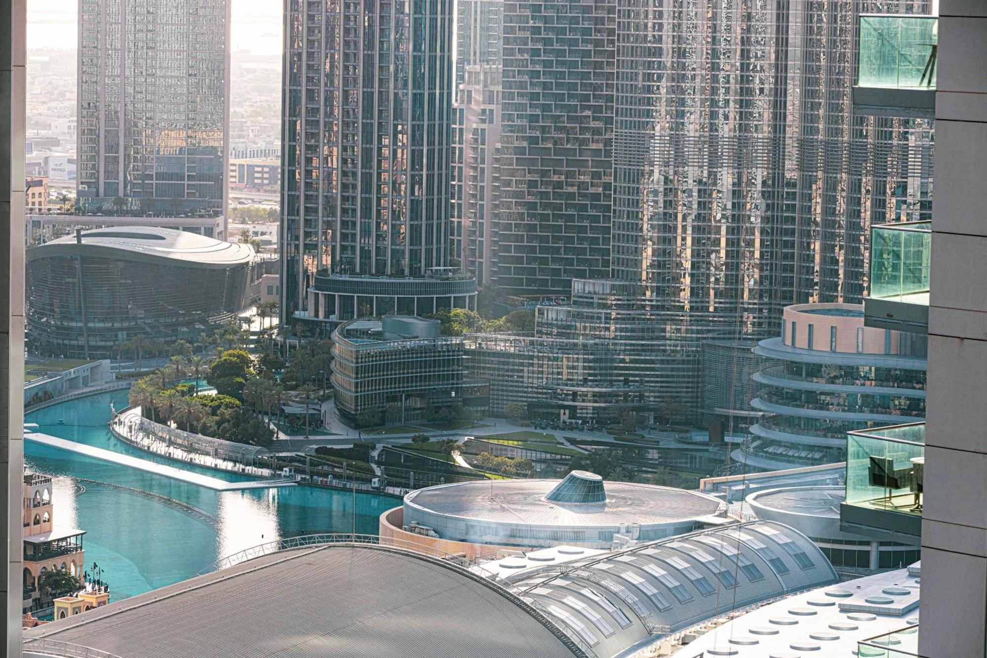 Апартаменты 2 Minute Walk To Mall - 3 Bedroom Burj Khalifa View With Pool And