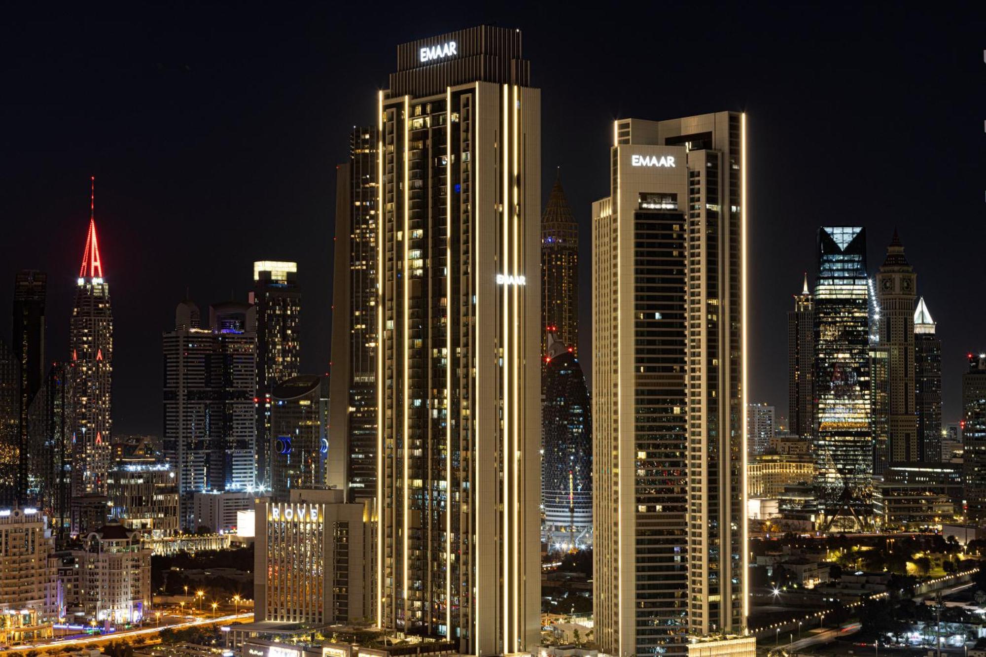 2 Minute Walk To Mall - 3 Bedroom Burj Khalifa View With Pool And Appartamento
