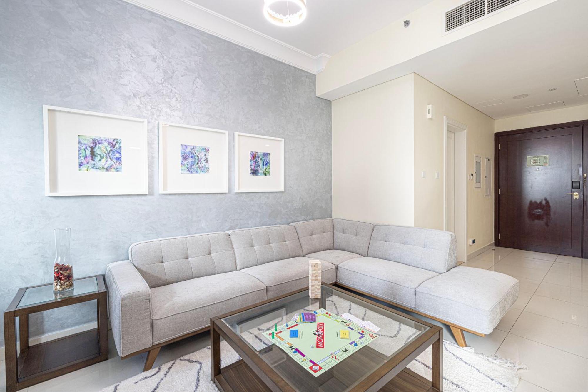 Appartamento 2 Minute Walk To Mall - 3 Bedroom Burj Khalifa View With Pool And