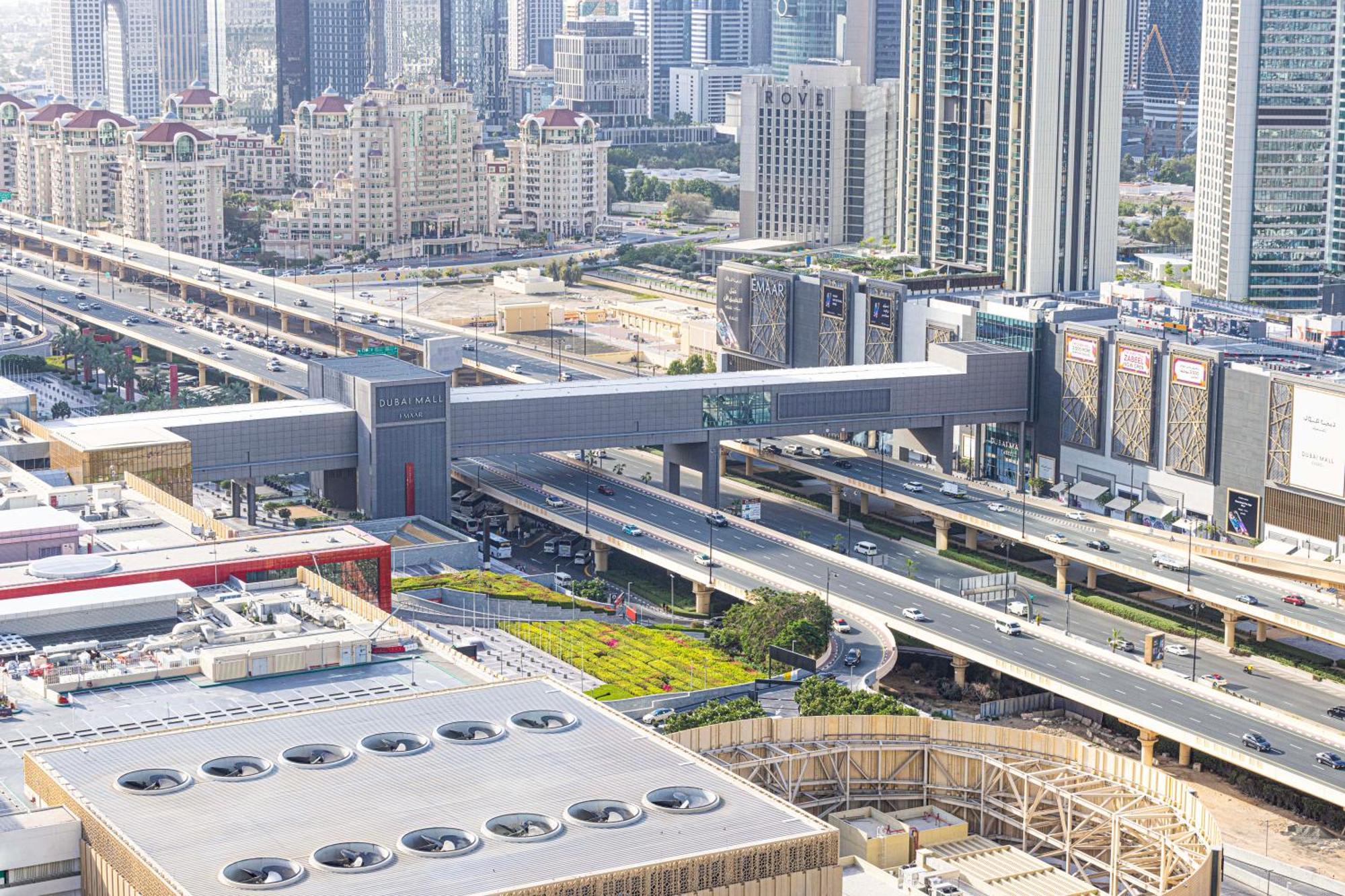 Апартаменты 2 Minute Walk To Mall - 3 Bedroom Burj Khalifa View With Pool And