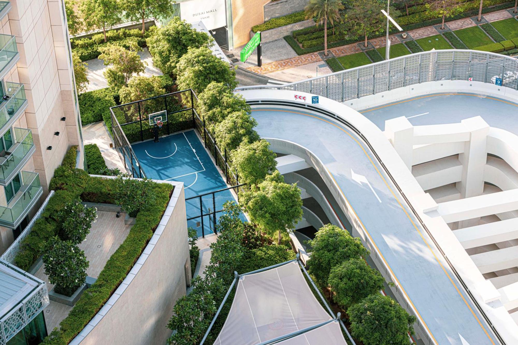 Апартаменты 2 Minute Walk To Mall - 3 Bedroom Burj Khalifa View With Pool And *